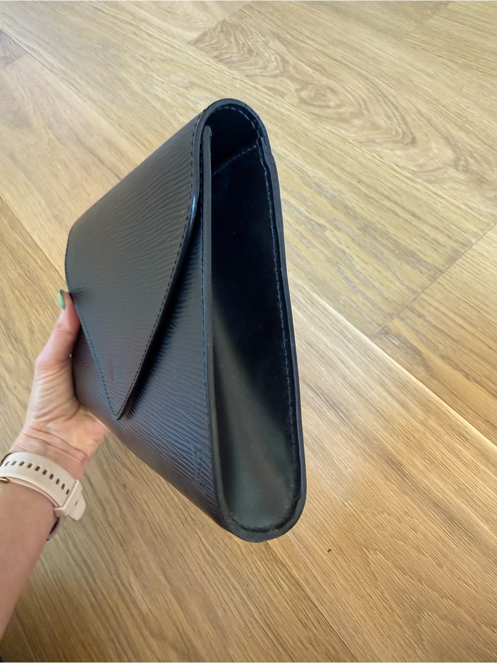 Louis Vuitton Black Epi Leather Envelope Clutch Bag - Picture 4 of 15